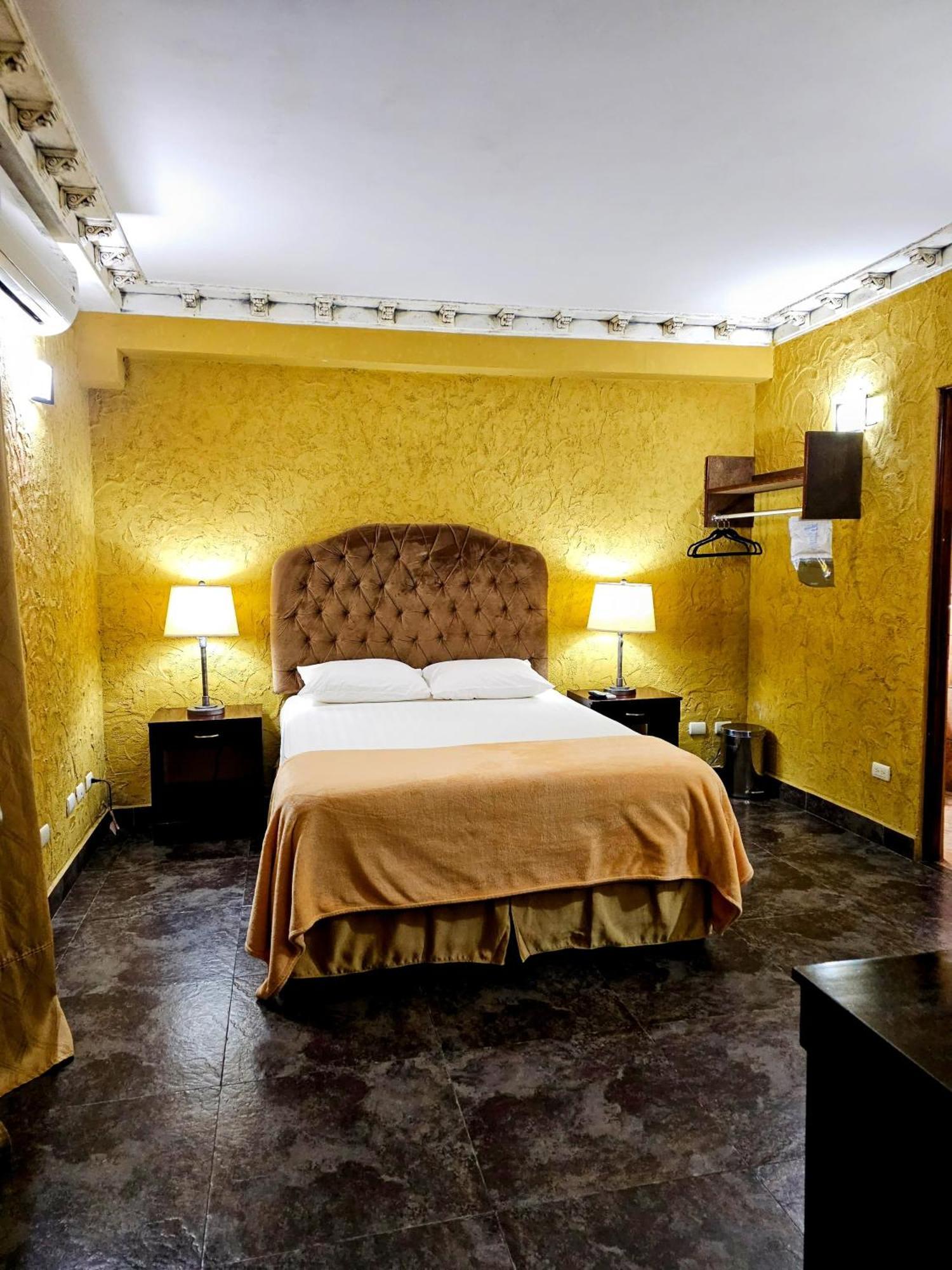 Antigua Inn Hotel Città del Guatemala Esterno foto