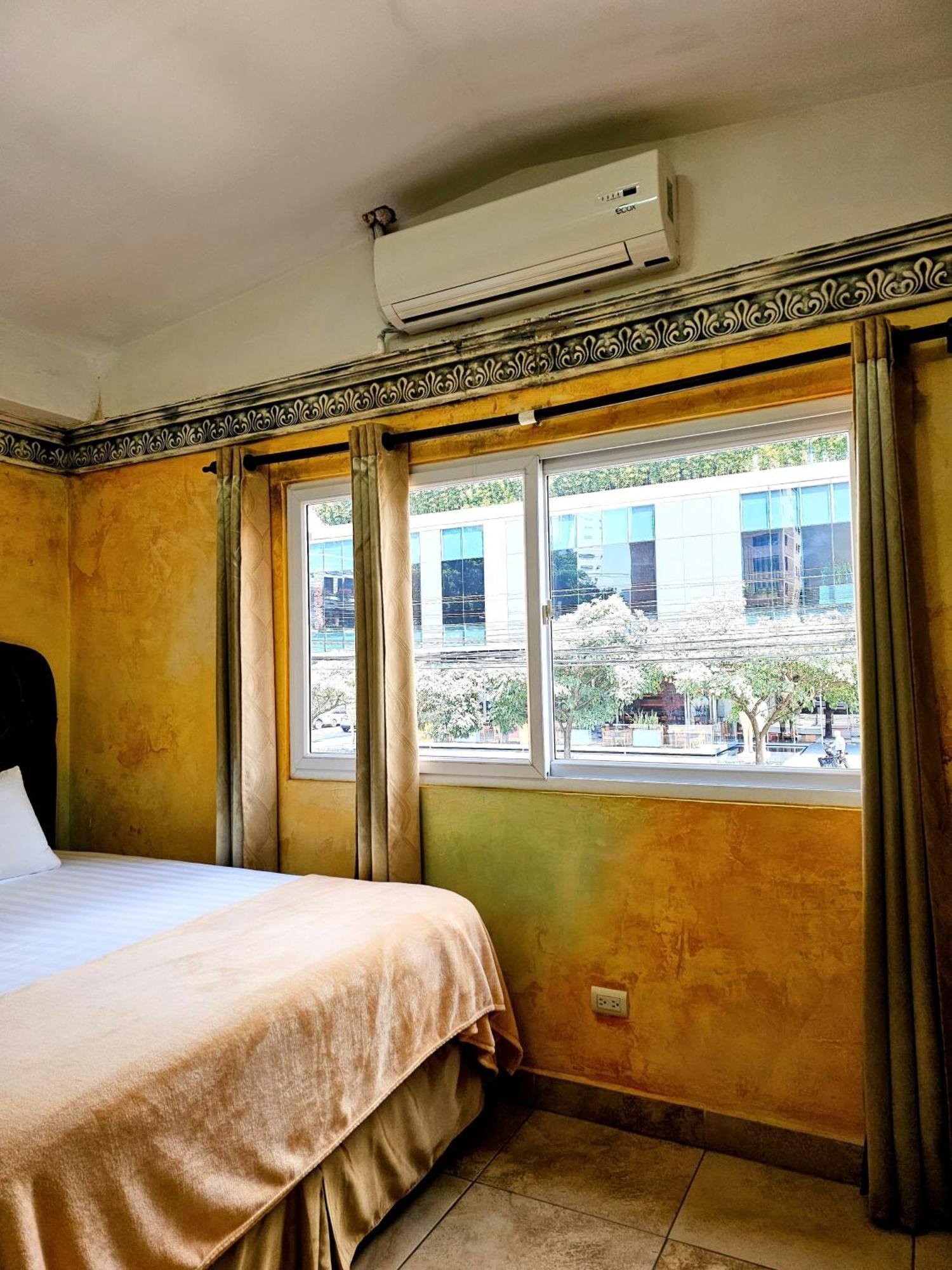 Antigua Inn Hotel Città del Guatemala Esterno foto