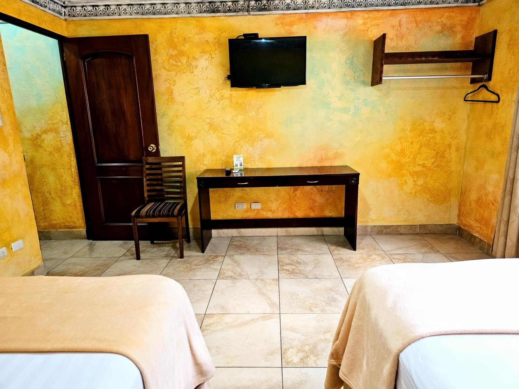 Antigua Inn Hotel Città del Guatemala Esterno foto