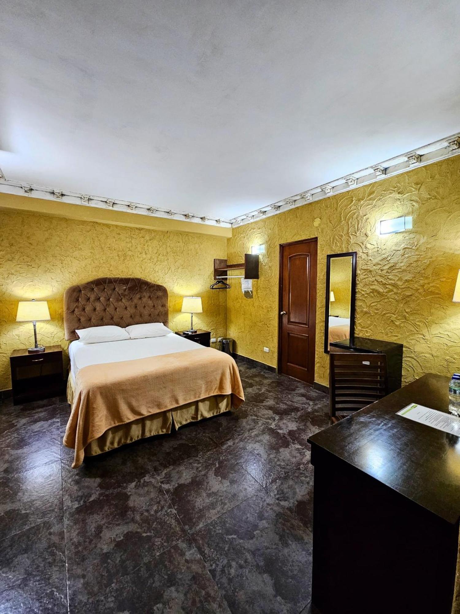 Antigua Inn Hotel Città del Guatemala Esterno foto