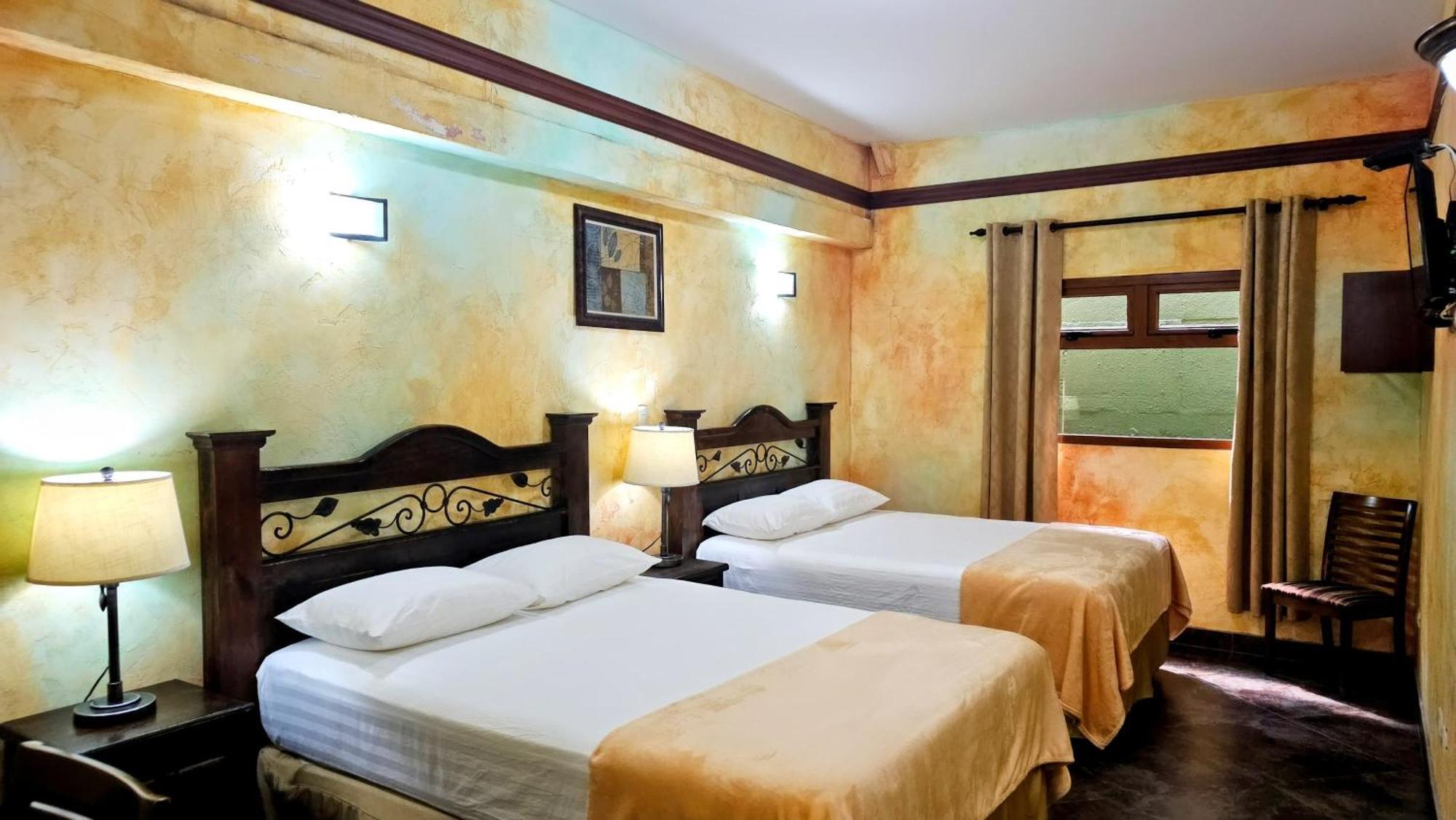 Antigua Inn Hotel Città del Guatemala Esterno foto