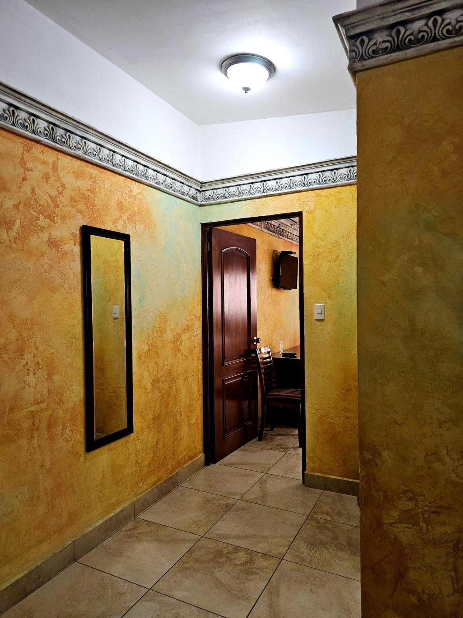 Antigua Inn Hotel Città del Guatemala Esterno foto